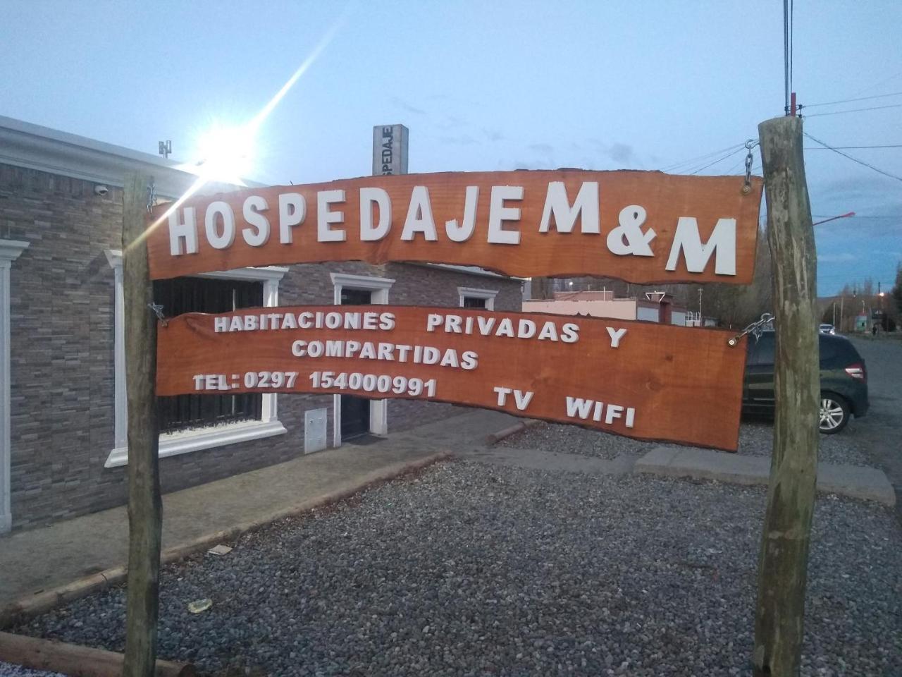 Hospedaje M&M Perito Moreno Exterior photo